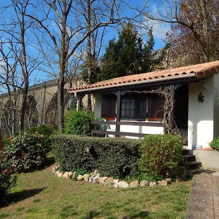 The Petite Chalet Chambre D'Hotes L'Isle-Jourdain  Exterior photo