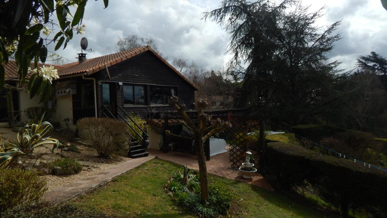 The Petite Chalet Chambre D'Hotes L'Isle-Jourdain  Exterior photo